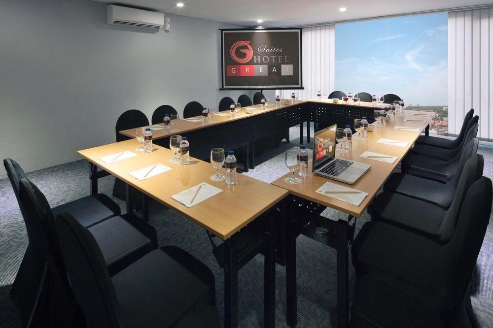 G Suites Hotel By Amithya Surabaya Eksteriør billede