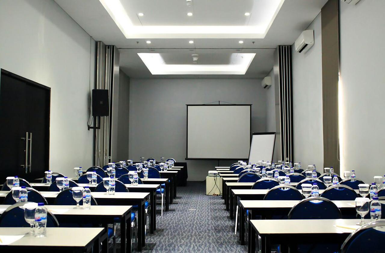 G Suites Hotel By Amithya Surabaya Eksteriør billede