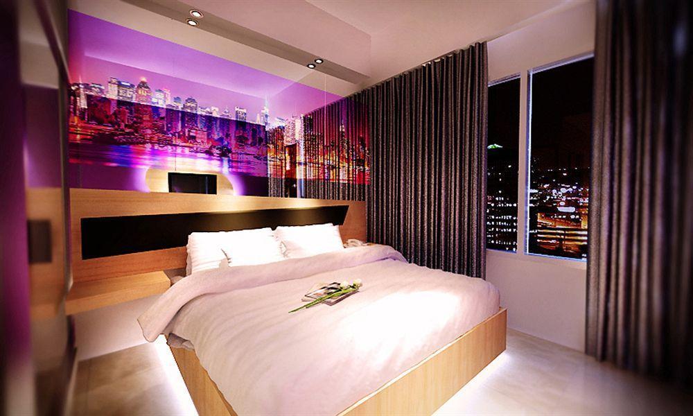 G Suites Hotel By Amithya Surabaya Eksteriør billede