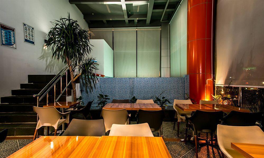 G Suites Hotel By Amithya Surabaya Eksteriør billede