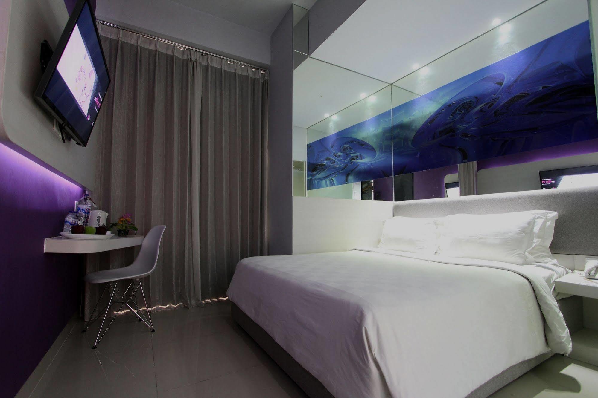 G Suites Hotel By Amithya Surabaya Eksteriør billede
