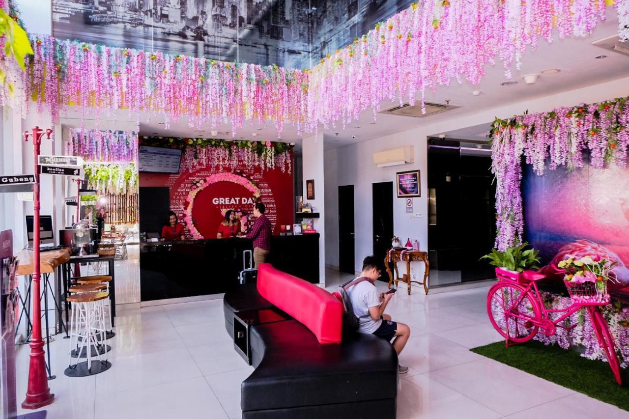 G Suites Hotel By Amithya Surabaya Eksteriør billede